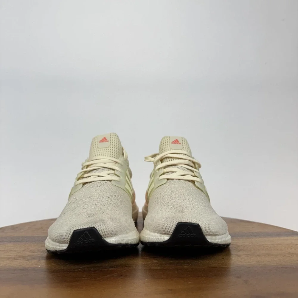 Womens Adidas Ultraboost 5.0 DNA‎ Beige Athletic Running Sneakers Size 7 M GUC